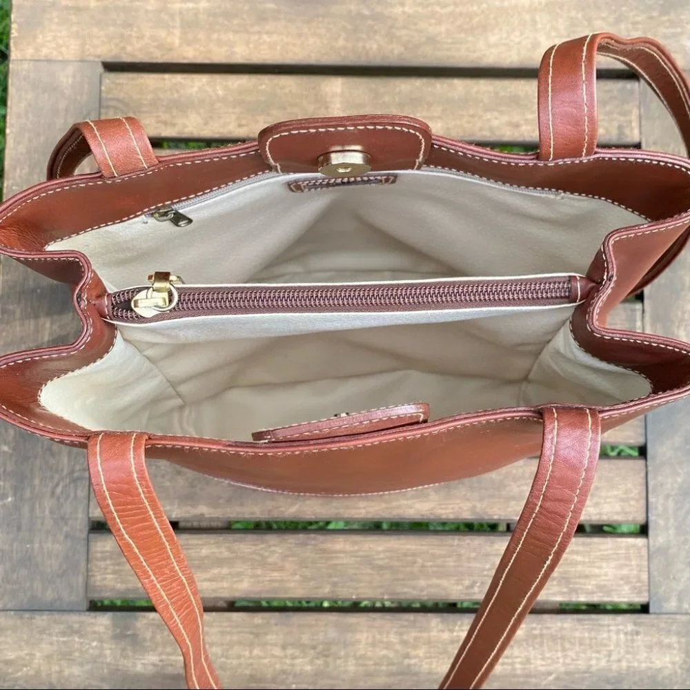 Montbui Difusion Leather Tan  Crossbody Purse - Picture 9 of 13